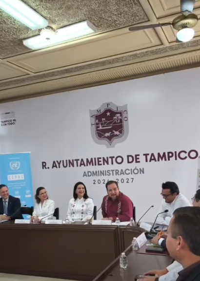 El Secretario de Educación Dr. Miguel Ángel Valdez García sostuvo una reunión de trabajo con la Presidenta Municipal de Tampico  acompañado de los secretarios Ninfa Cantú Deándar de economía y Walter Julián Ángel Jiménez de desarrollo energético.